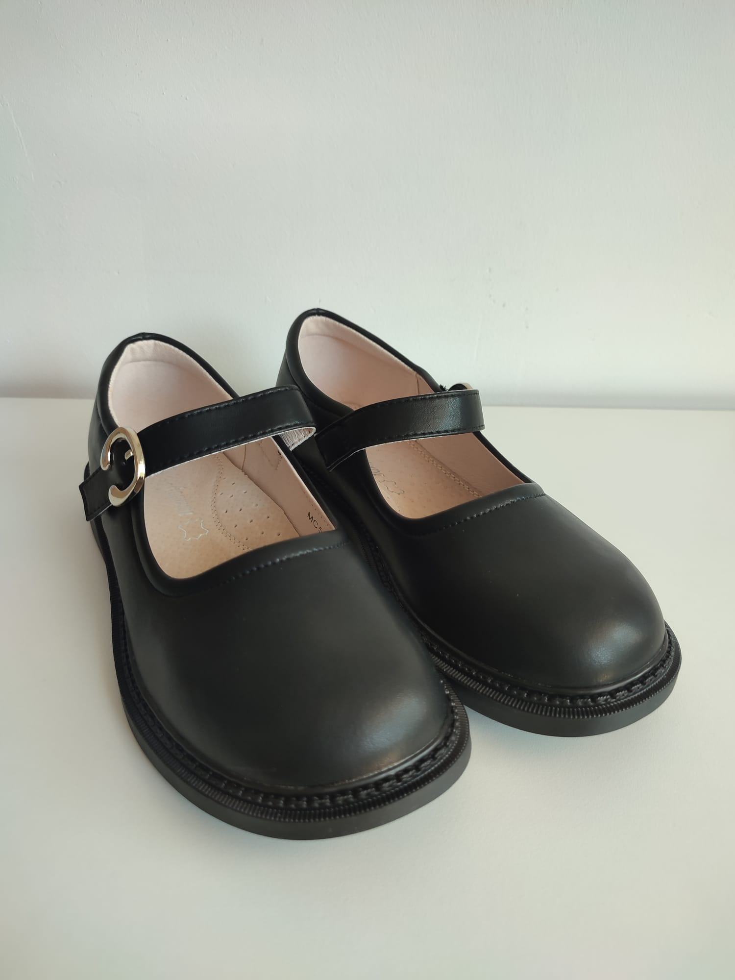 Pantofi eleganti Apawwa